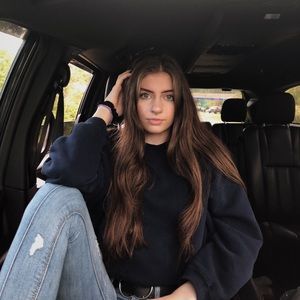 Meet your Posher, Vanessa